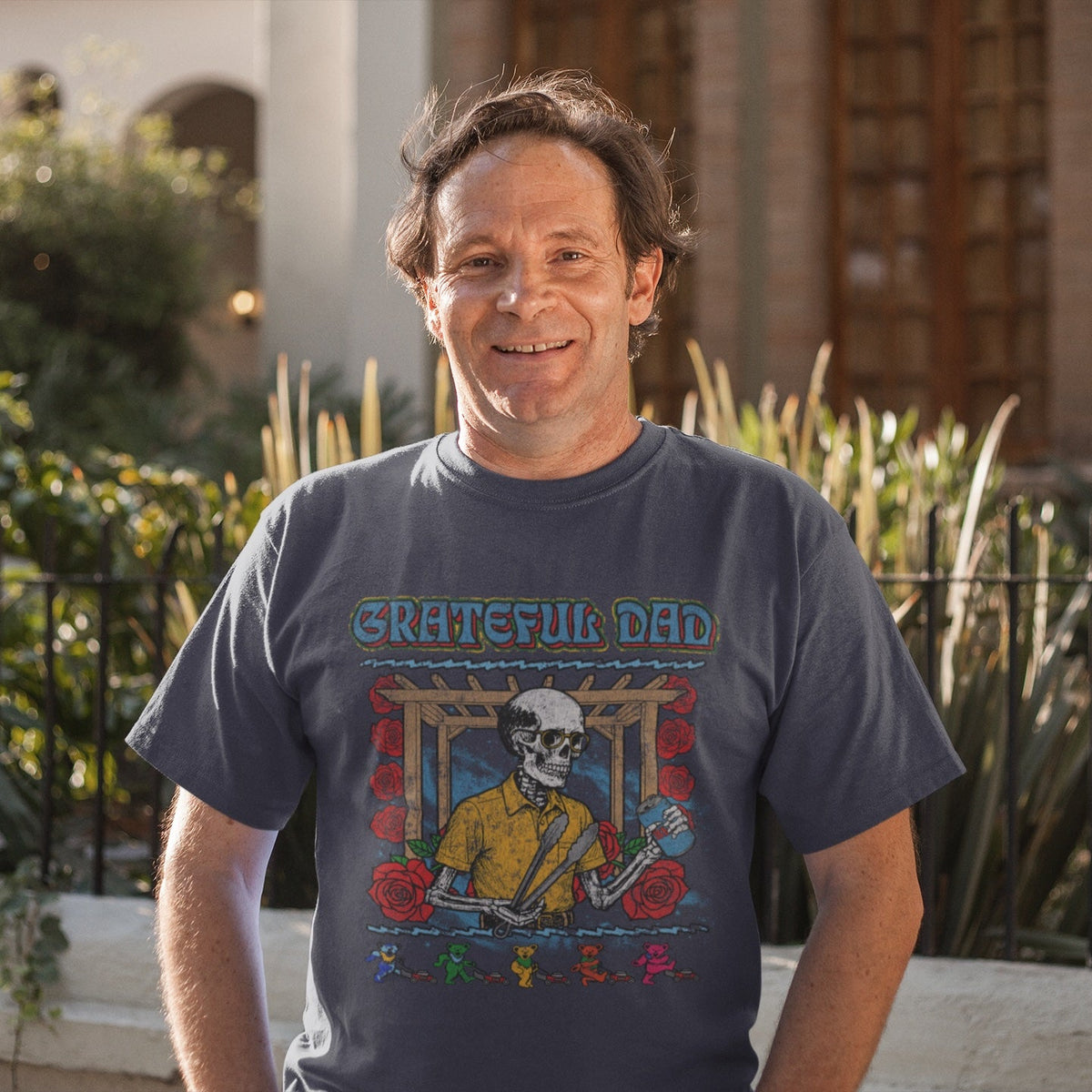 Grateful Dad 2025 | T Shirt | Middle Class Fancy |